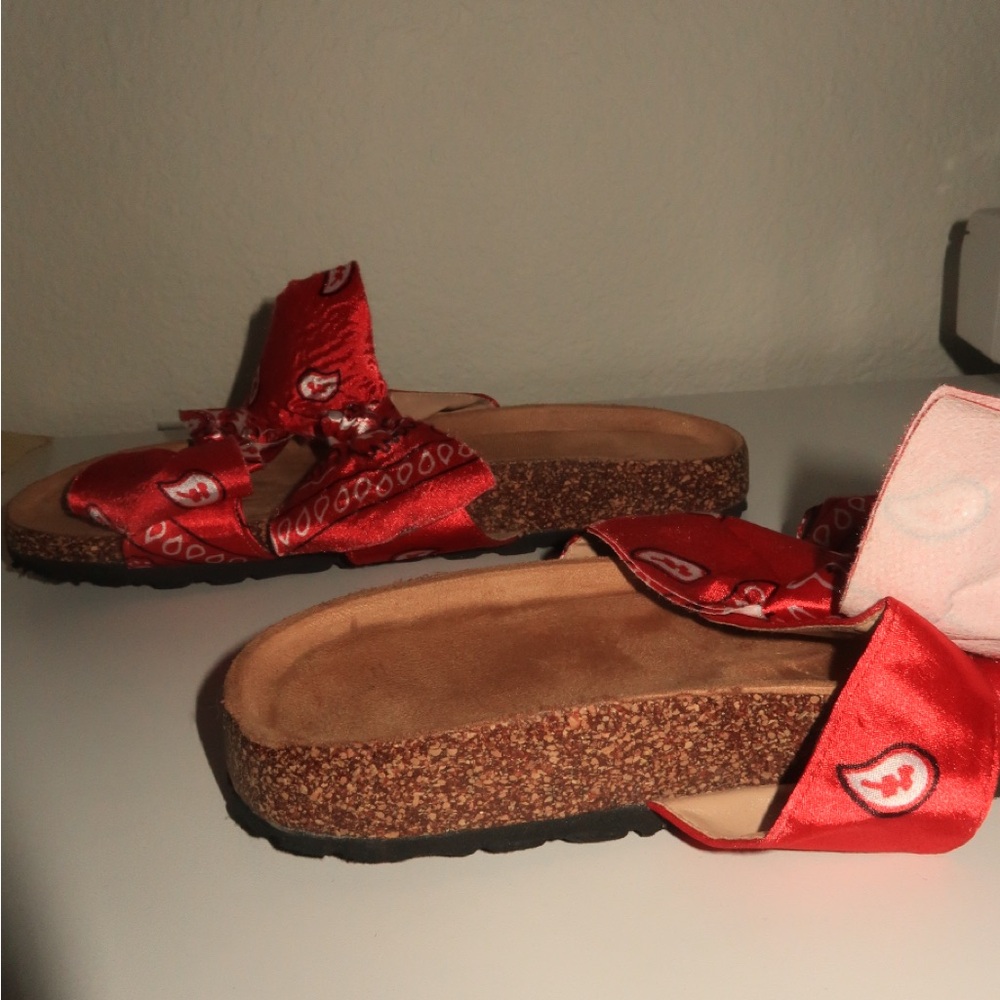 Red Bandana Slide Sandals - Women's Casual Slip-On - Picture 4 of 7